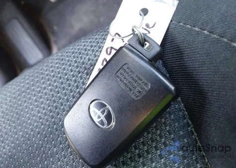 2017 Toyota Rav4 Xle from USA, damaged, VIN JTMWFREV9HD106582